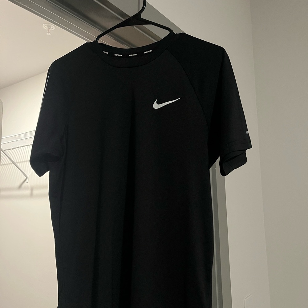 Nike Men's Black Short Sleeve Tee